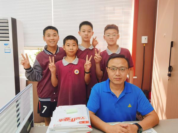 合影 (6) 合影 (6)